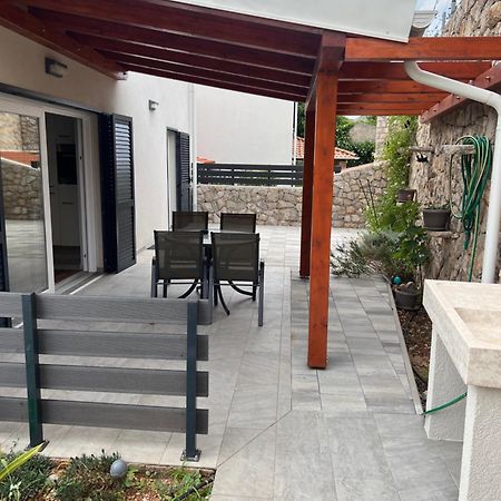 Apartman Linda Apartment Cres Exterior photo